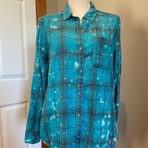 Distressed Hollister button down plaid top